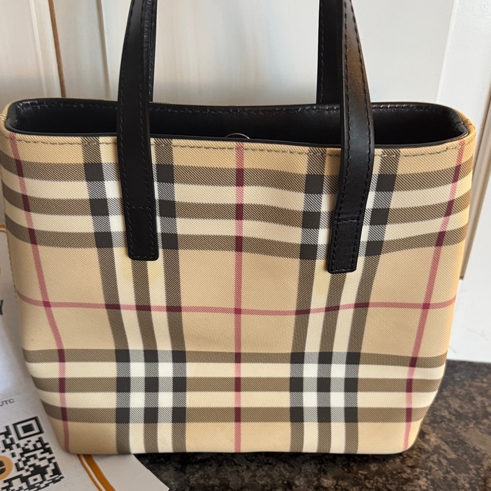 Burberry Beige Check Canvas Tote with Black Handles - Picture 2 of 4